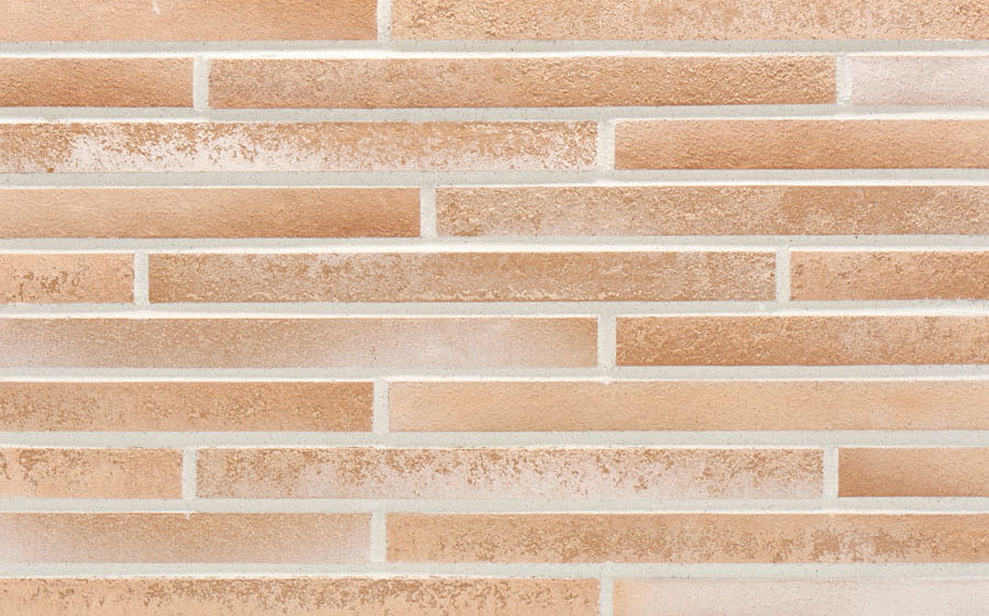 Клинкерная фасадная плитка Stroeher Stiltreu 454 creme-weiss рельефная, 490*40*14 мм